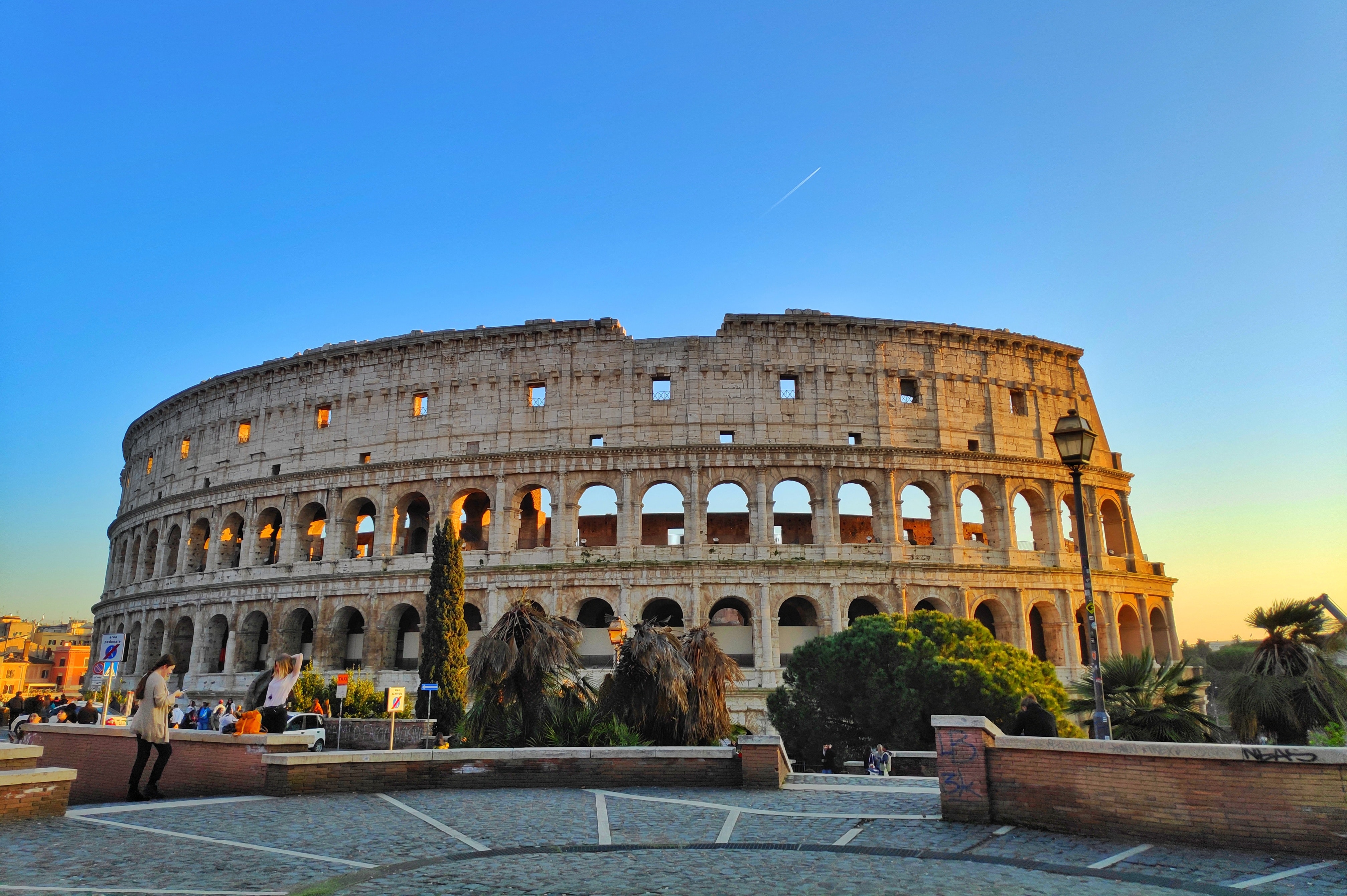 italy-01-rome-colosseum