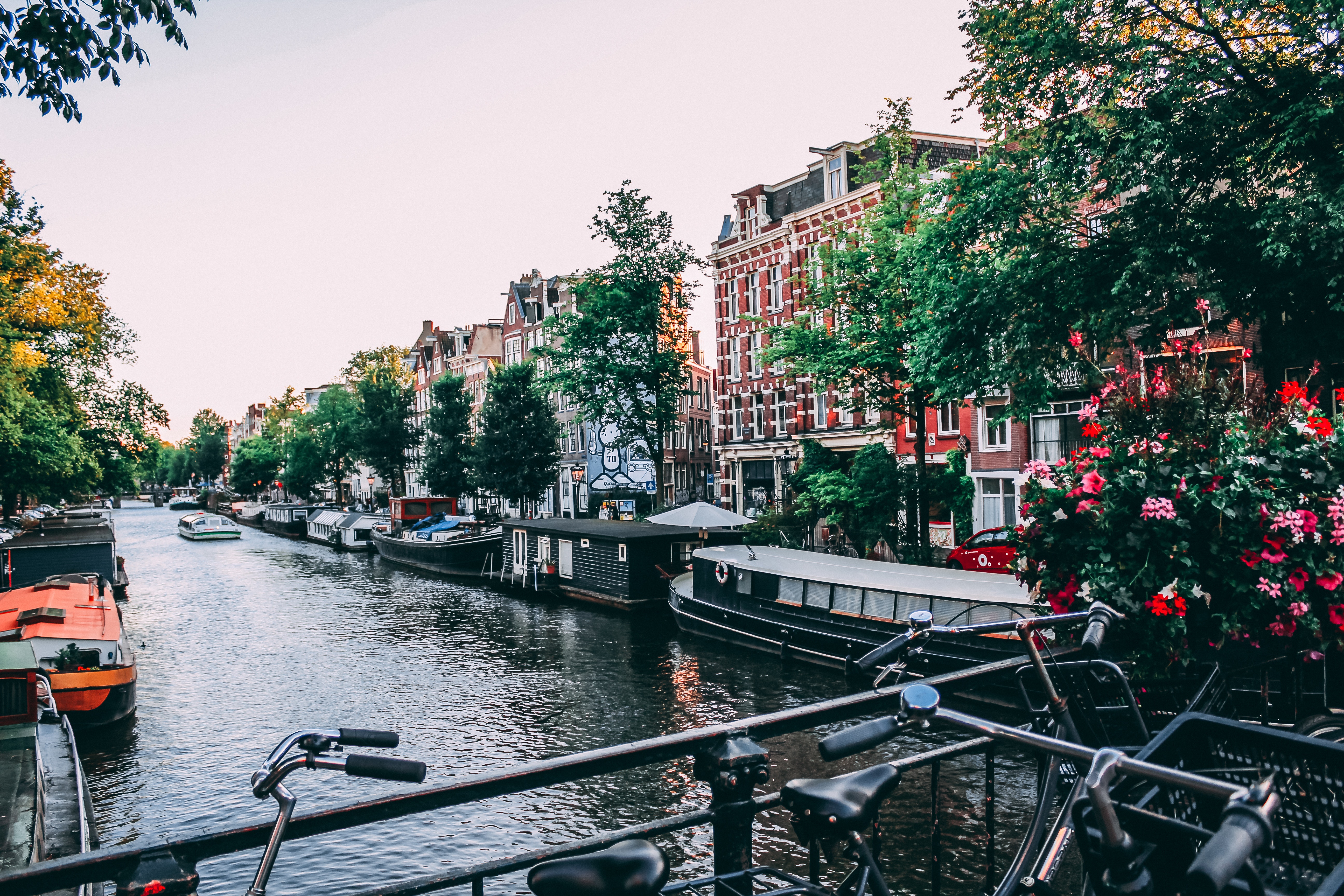 netherlands-01-amsterdam-canals