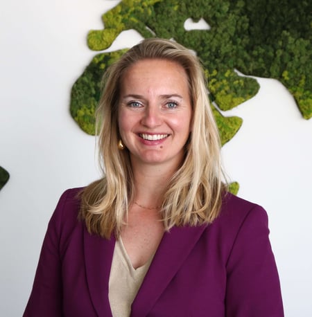 Yvonne Overmaat-min